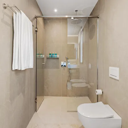 6 Bedroom Luxury In With Private Gym And Sauna Vila